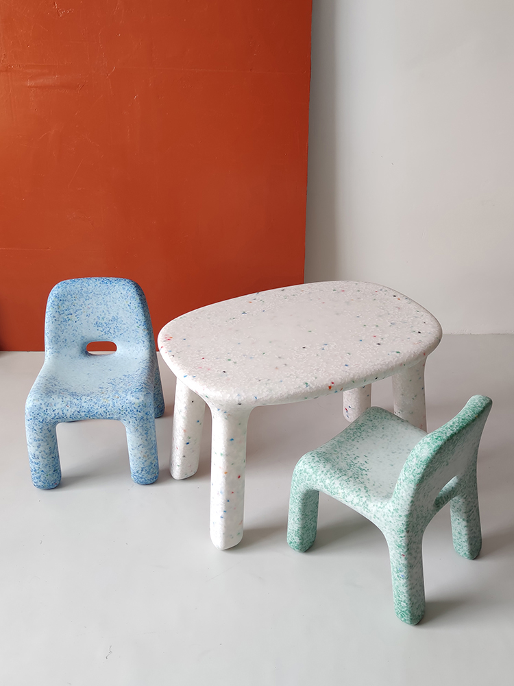 北欧环保塑料儿童椅 ins网红幼儿园宝宝桌椅设计师靠背户外小板凳